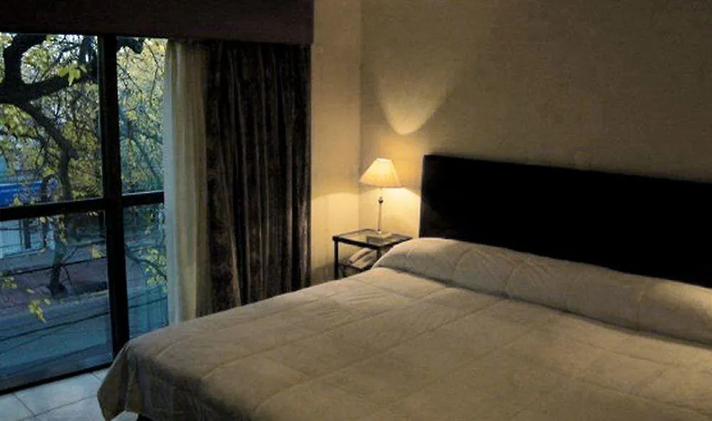 Garden All Suites Mendoza Aparthotel